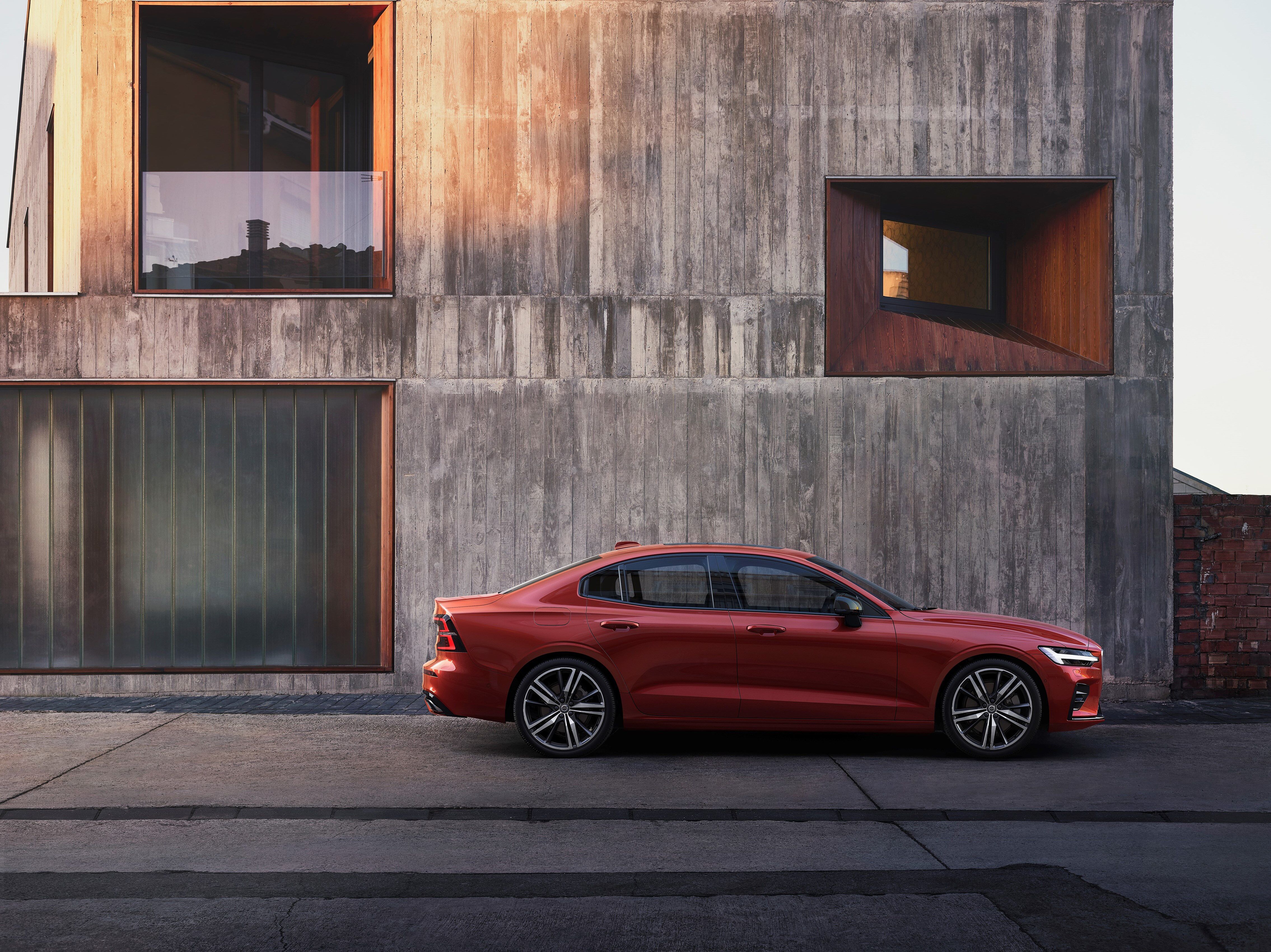 Nuevo Volvo S60 Premium Edition desde 31.400 €*